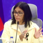 «Es una falsa, le importa es su propio interés, no le importa nuestro dolor»: mujer que lo perdió todo en La Guaira dice lo que piensa sobre la inacción de Delcy Rodríguez